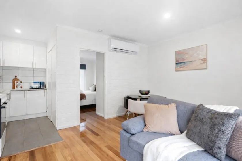 Chic Murrumbeena Retreat - Image 1