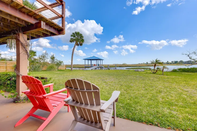 Waterfront Jacksonville Gem w/ Dock + Game Room! - Image 1