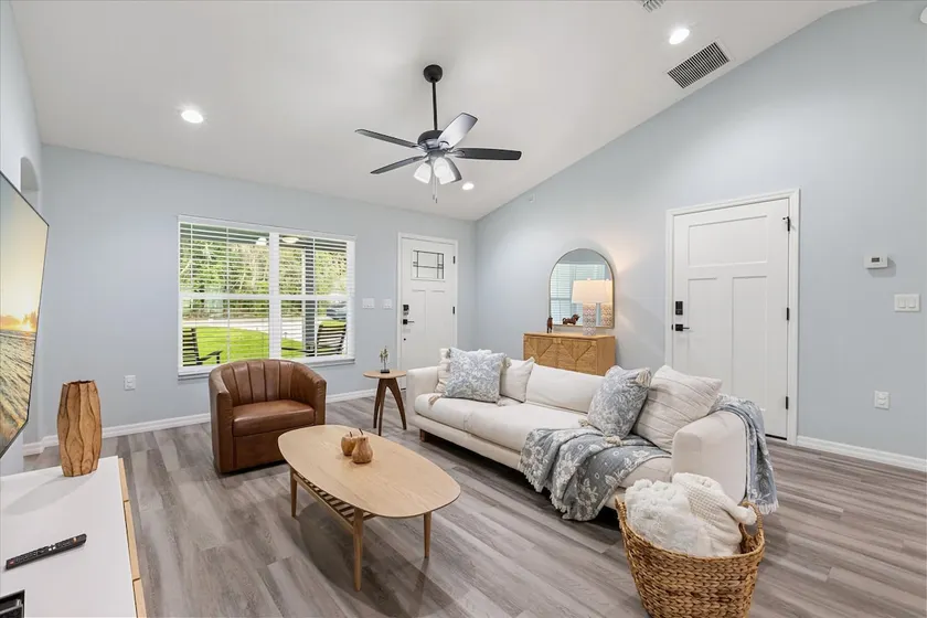 3BR Near WEC | Sleeps 6 | Pets Welcome | New Build - Image 1