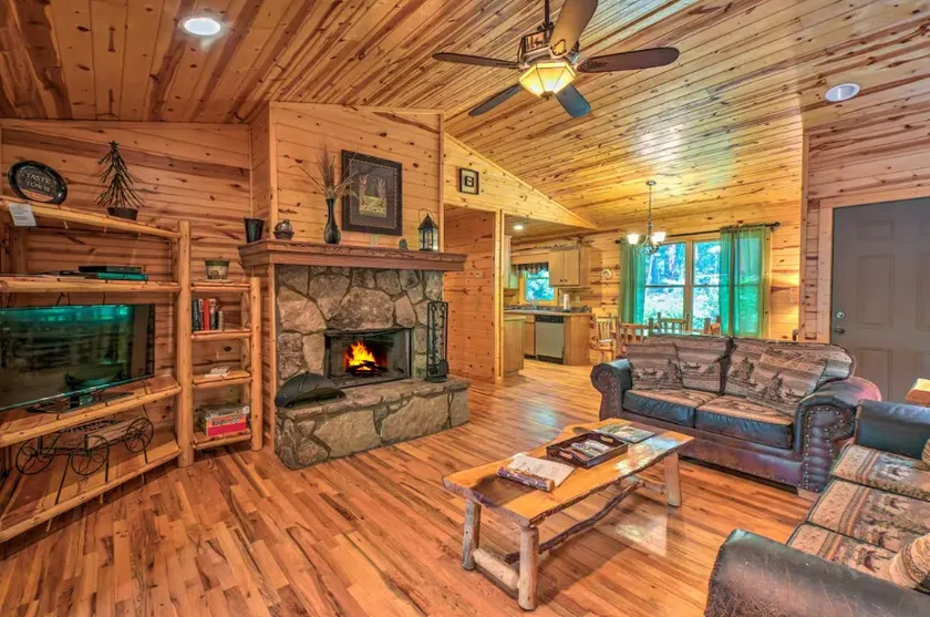 Georgia Peach near Helen! Fireplace! Pickleball! - Image 1
