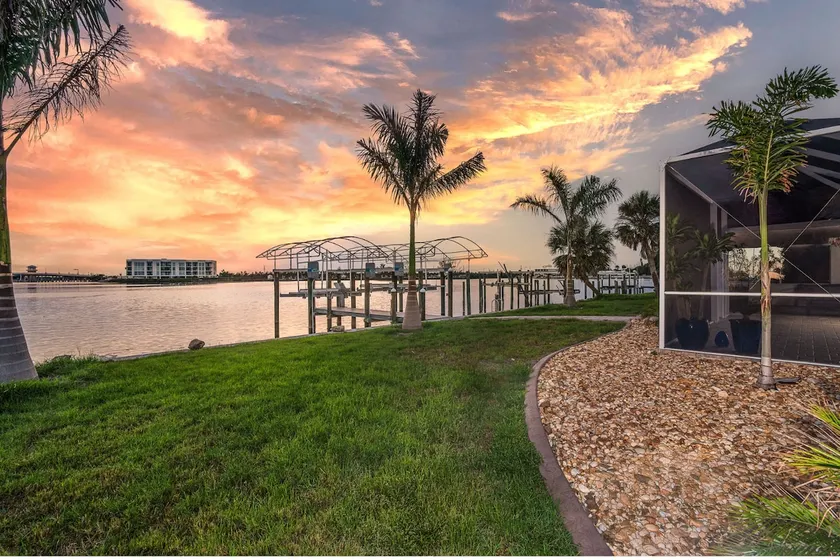 New! Lemon Bay•Hot Tub•Sunsets•Pontoon Rentals! - Image 1