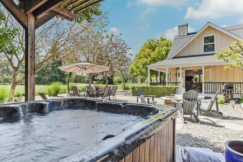 Charming 4BR Wine Country Getaway w/ Spa & Firepit - Image 1