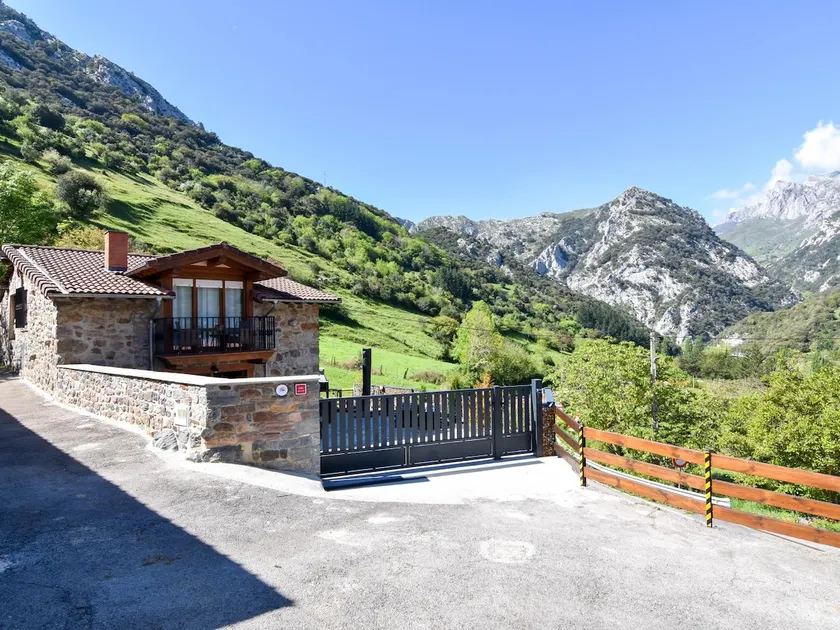 Stone charm in the heart of Lebeña - Image 1