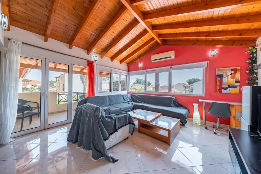 Apartment 'Two Bedroom 3' with Wi-Fi and Air Conditioning - Image 1