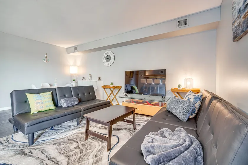 Walk to Casino: Condo w/ Balcony in Atlantic City! - Image 1