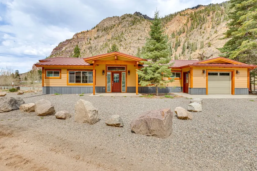 On-Site River Access: Mtn-View Ouray Oasis! - Image 1