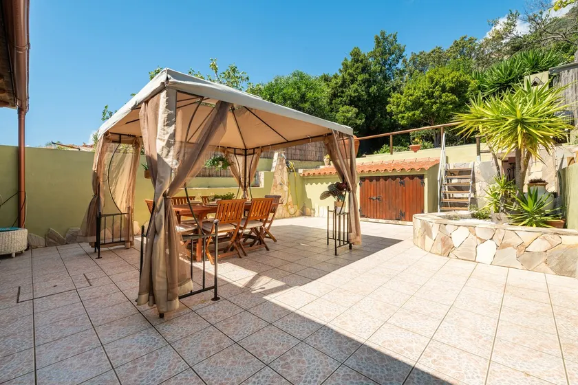 Claudia Vacation Home - Image 1