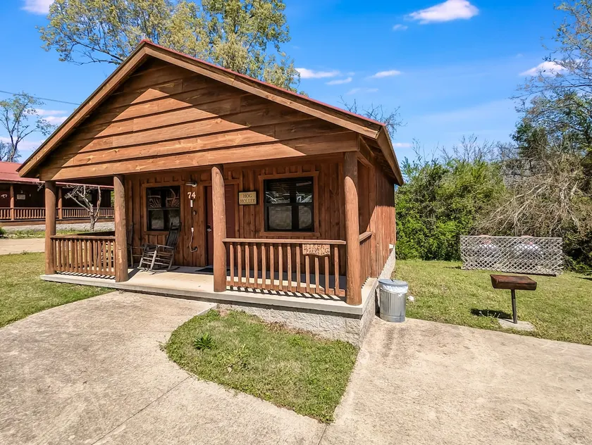 #74 Pinewood Cabin: Hog Holler - Image 1