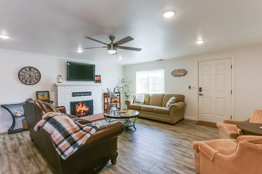 Mtn-View Home w/ Patio & Grill in Woodlake - Image 1