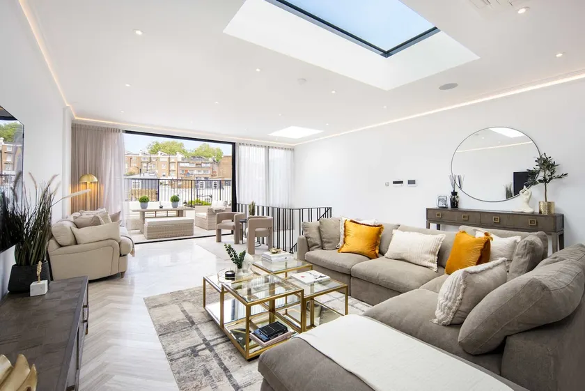 1 Min Walk to Harrods, Knightsbridge Penthouse - Image 1