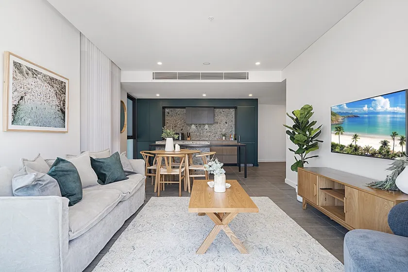 Spacious 2-Bed Apartment with Rooftop Views - Image 1