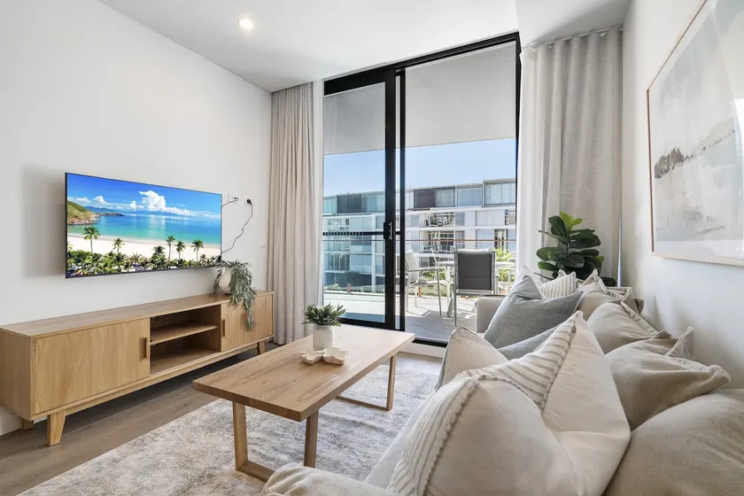 Chic 1-Bed Escape in Fremantle with Parking - Image 1