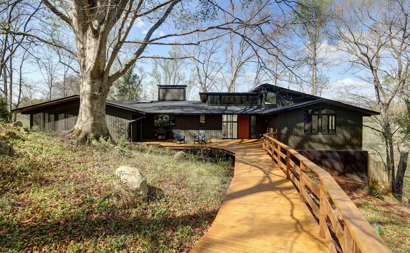 Modern Riverfront Retreat | Luxe 3BR with Sauna - Image 1