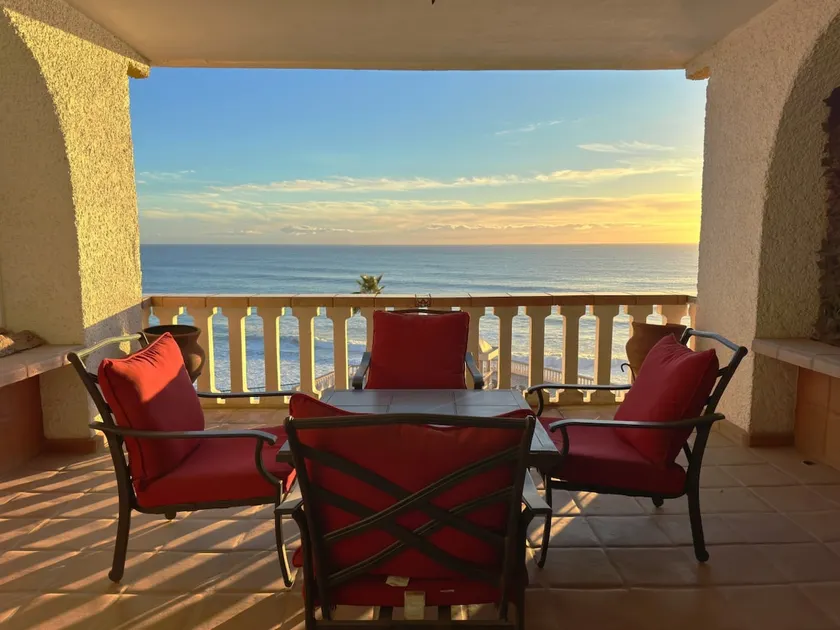 Rosarito Oceanfront Oasis with Pool & Jacuzzi - Image 1