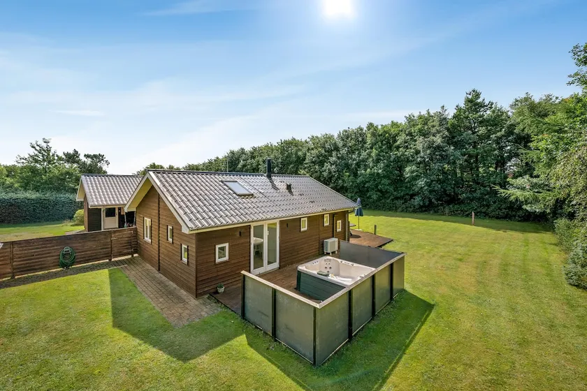 Lovely Holiday Home With Large Outdoor Spa, Indoor Spa And Sauna Close To Ringkøbing Fjord - Image 1