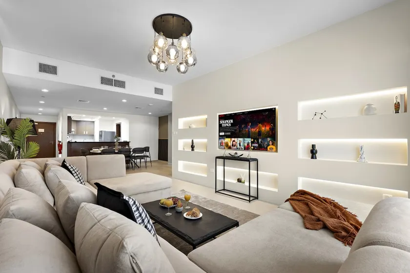 Exquisite Living in Gate Tower- Pool & Fitness - Image 1