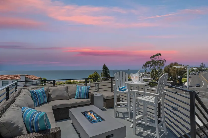 Chic Penthouse w/ AC near Montage & beach - Image 1