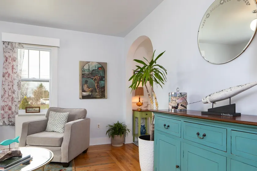 The Cupcake House - Live Like a Lunenburg Local - Image 1