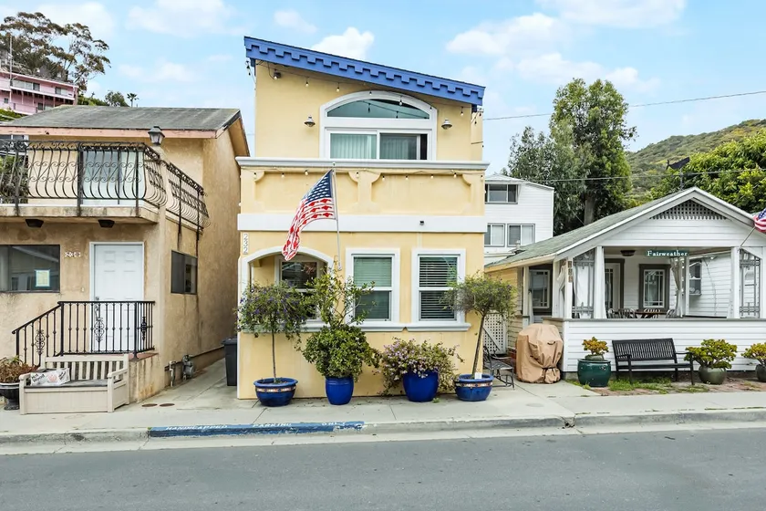 232CL: Two Private BR | A/C | Patio | BBQ - Image 1