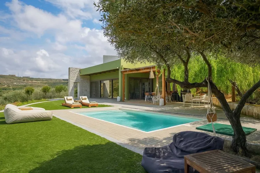 Oliva Emerald Eco - Secluded Off-Grid Vineyard Villa - Image 1