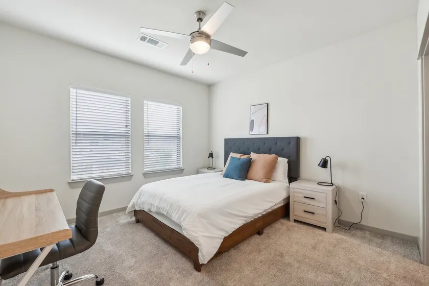 Chisholm Trace 1233 I Spacious 1 Bed 1 Bath - Image 1