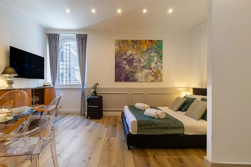 Crispi 30 Stylish Apartment - Image 1