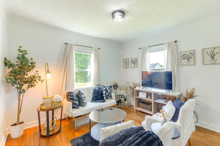 3 Mi to Downtown: Getaway in Richmond - Image 1