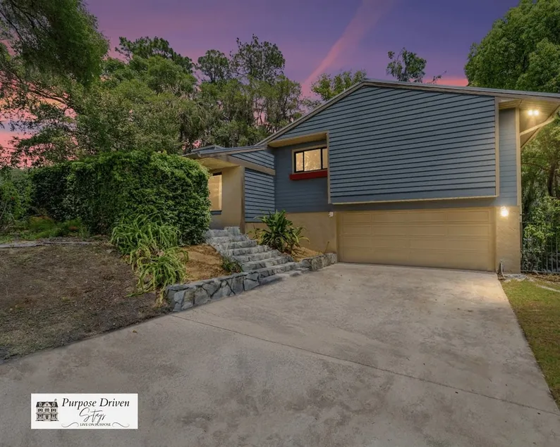 Blue Cove River Retreat-Waterfront, Pet Friendly - Image 1