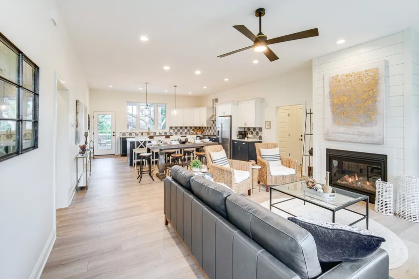Walk to Lake Erie: Sleek Retreat w/ Screened Patio - Image 1