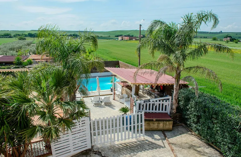 Villa Lucia - Image 1
