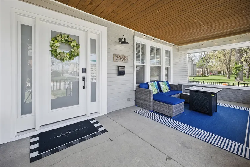 Family Spacious 5BR Retreat w Game Filled Basement - Image 1