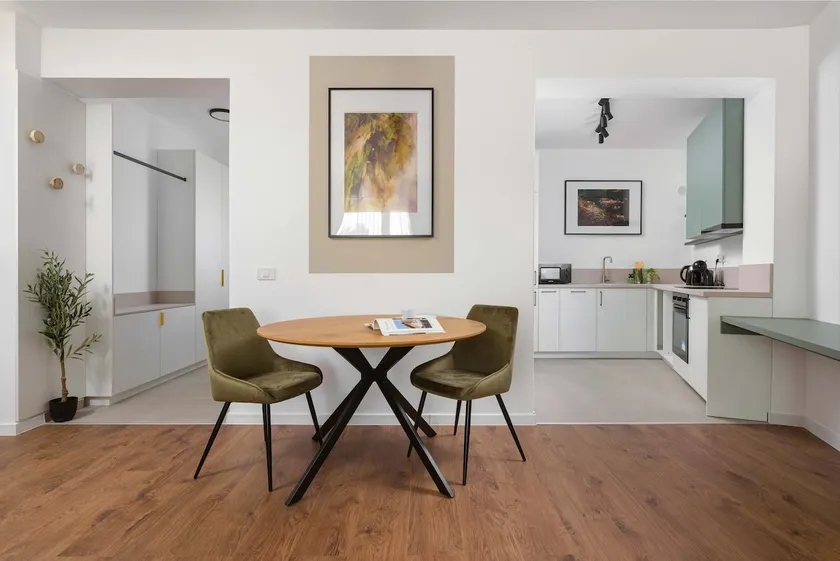 Hubix Suites | City of Mara M11-33 - Image 1