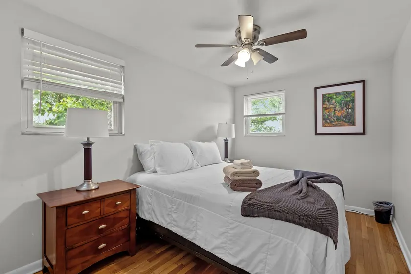 Spacious 4BR Home-Big Yard Huge Driveway - Image 1