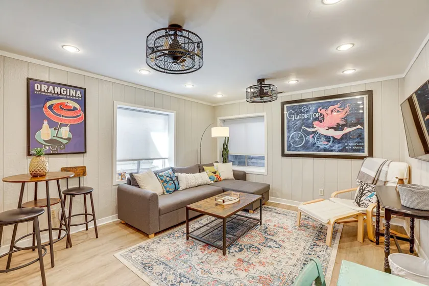'southern Comfort at the Blue Door' in Sloan Lake - Image 1