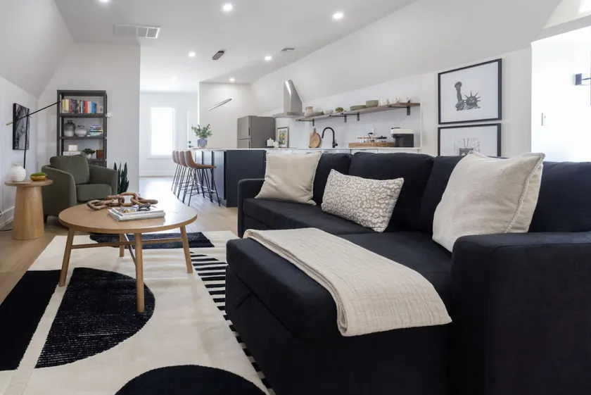 Spacious 1BR, Sleeps 4, Parking, Near NYC & EWR - Image 1