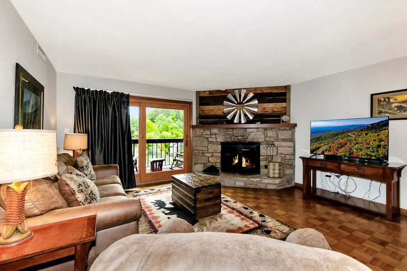Chetola Peaceful Mountain Condo Cardinal 203 - Image 1