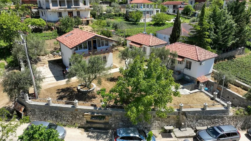 Villa Dario Guesthouse - Image 1