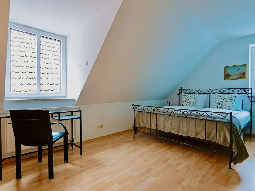 Old Town Apartment for 6 Guests with Parking - Image 1