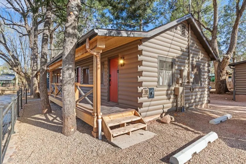 Timber Lodge #18 - Image 1