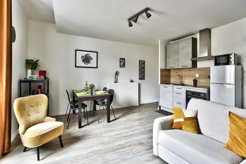 Stay in Calade - city center - Image 1