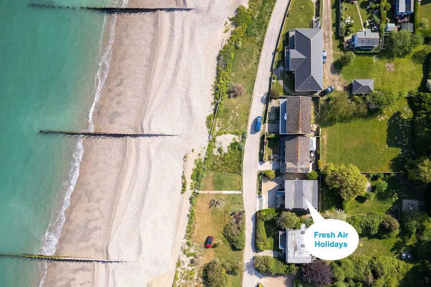 Historic Railway Home - Selsey Seafront - Image 1