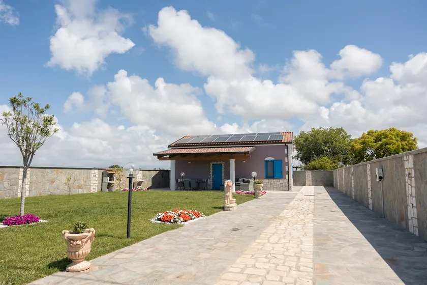 The Dream Vacation Home - Image 1