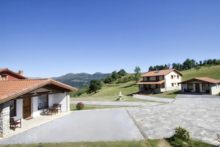Hotel El Trasgu - Image 1