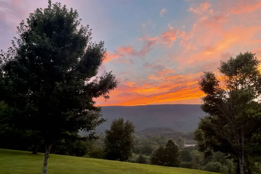 Free Ruby Falls Ticket & More -mountain view - Image 1