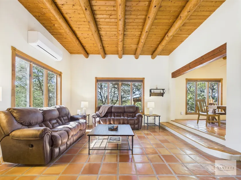 Peaceful, Serene Retreat with Guest House Option - Image 1