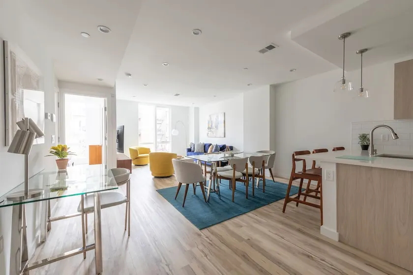 Modern 3BR Lofts with Outdoor Space Near NYC - Image 1