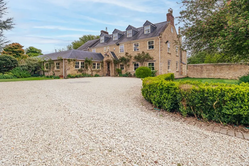 Inkerman House - Gorgeous House and Gardens - Image 1