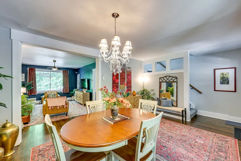 Easy Access to Pittsburgh: Urban Retreat w/ Deck - Image 1