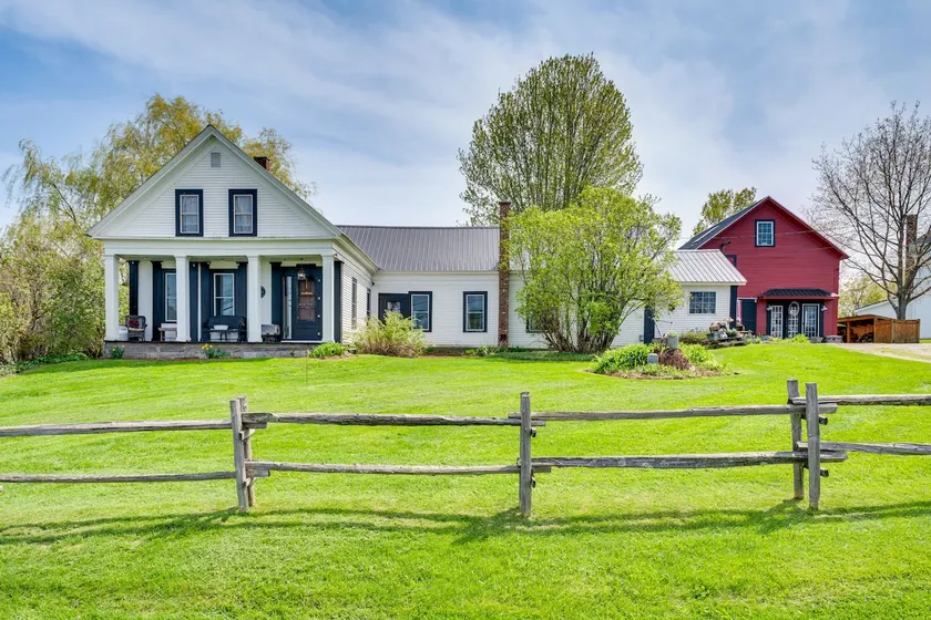 True North Farm House - Historic Family Home - Image 1