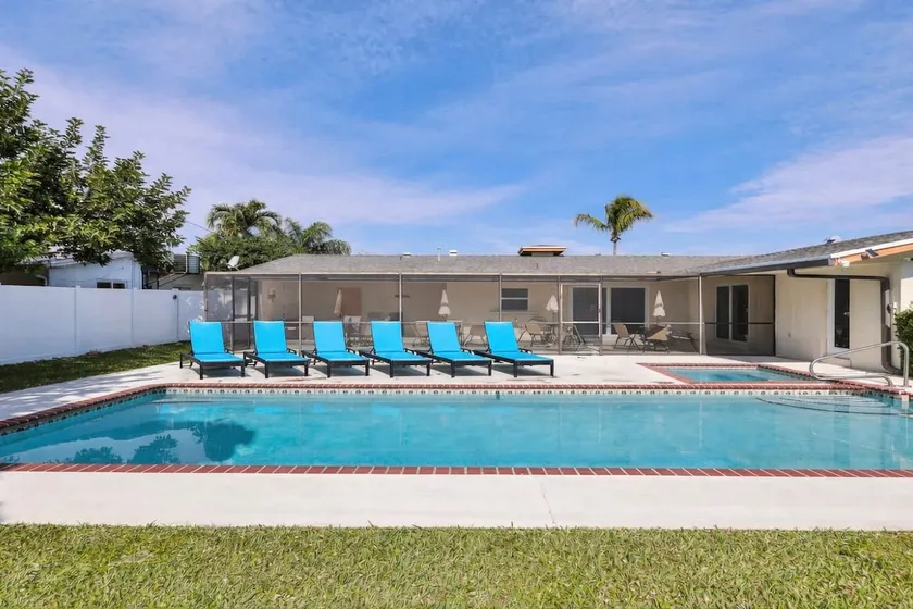 Family Grand Advantage - Image 1